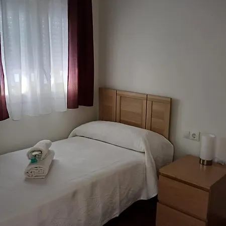 Lyrioshomes Filpo Rojas , Appartamento Siviglia